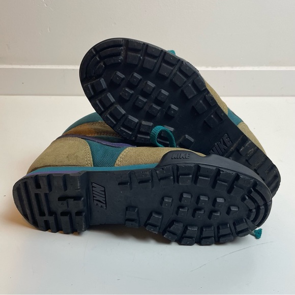 Rare VTG NIKE Swoosh High Tops Hiking Boots 90s 901202 Teal Purple Size 5 - Picture 12 of 15